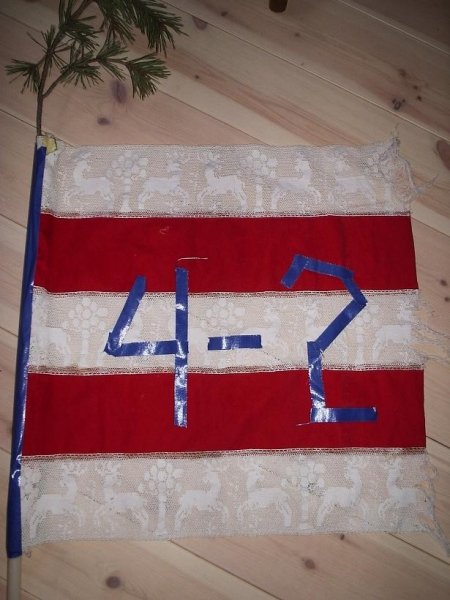 38x50-42_ren_tallflagga_ala_timr_ik_p_furuunderlag.jpg
